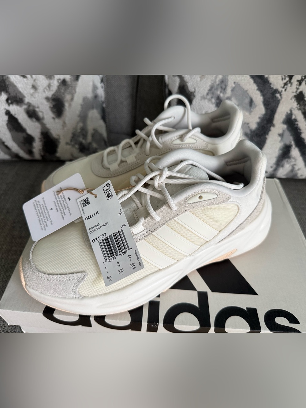 Adidas Ozelle Cream/Off-White Low-Top Sneakers